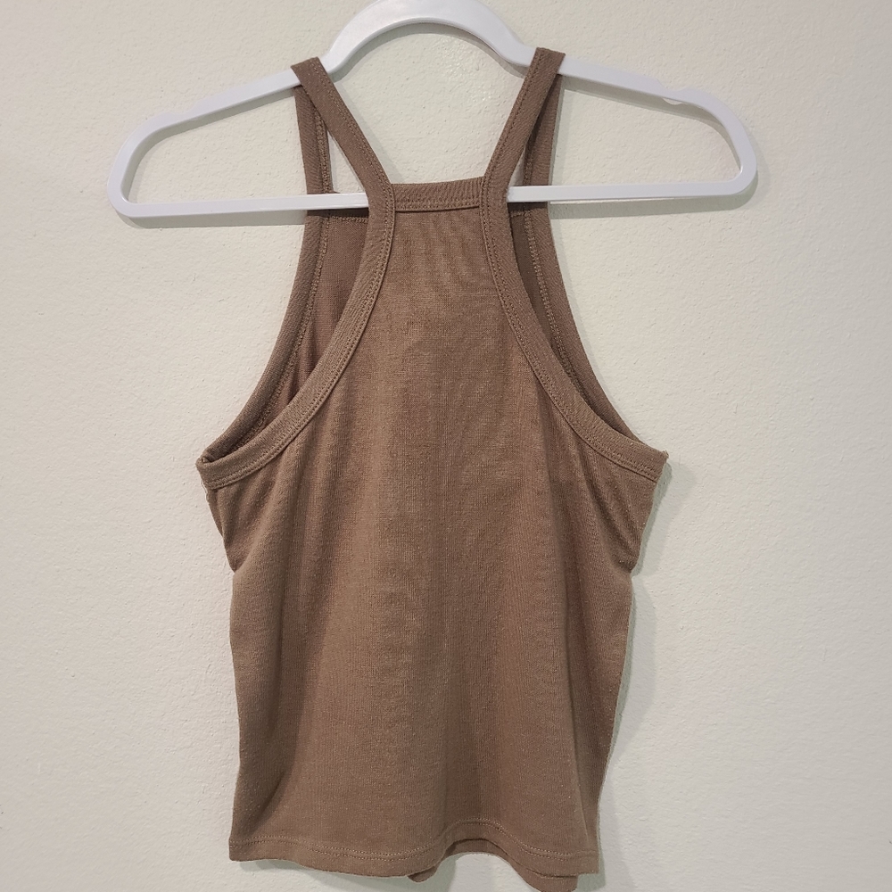 Tank - Picture 2 of 3